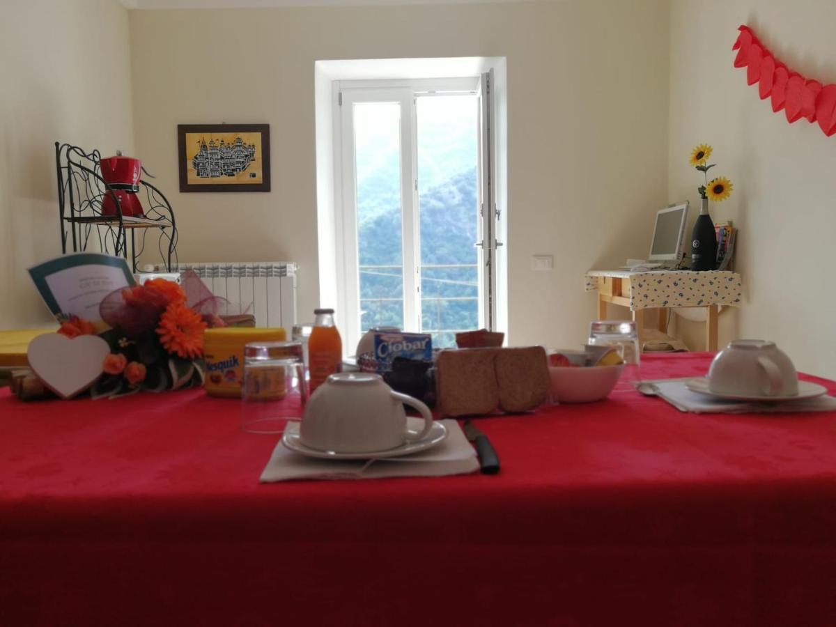 Ca Di Toni Bed and Breakfast Testana Eksteriør billede